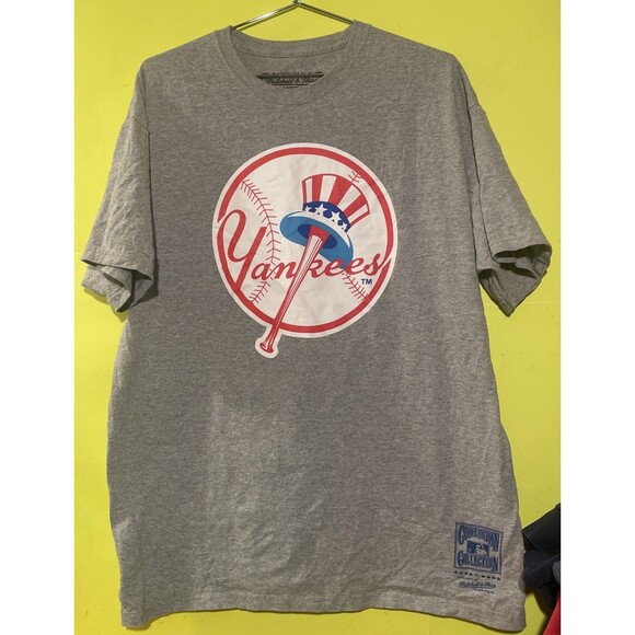 Mitchell & Ness Other - Mitchell & Ness New York Yankees Cooperstown Collection T-Shirt Men's XL Tee